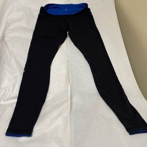 Lululemon Reversible Leggings with Key pocket